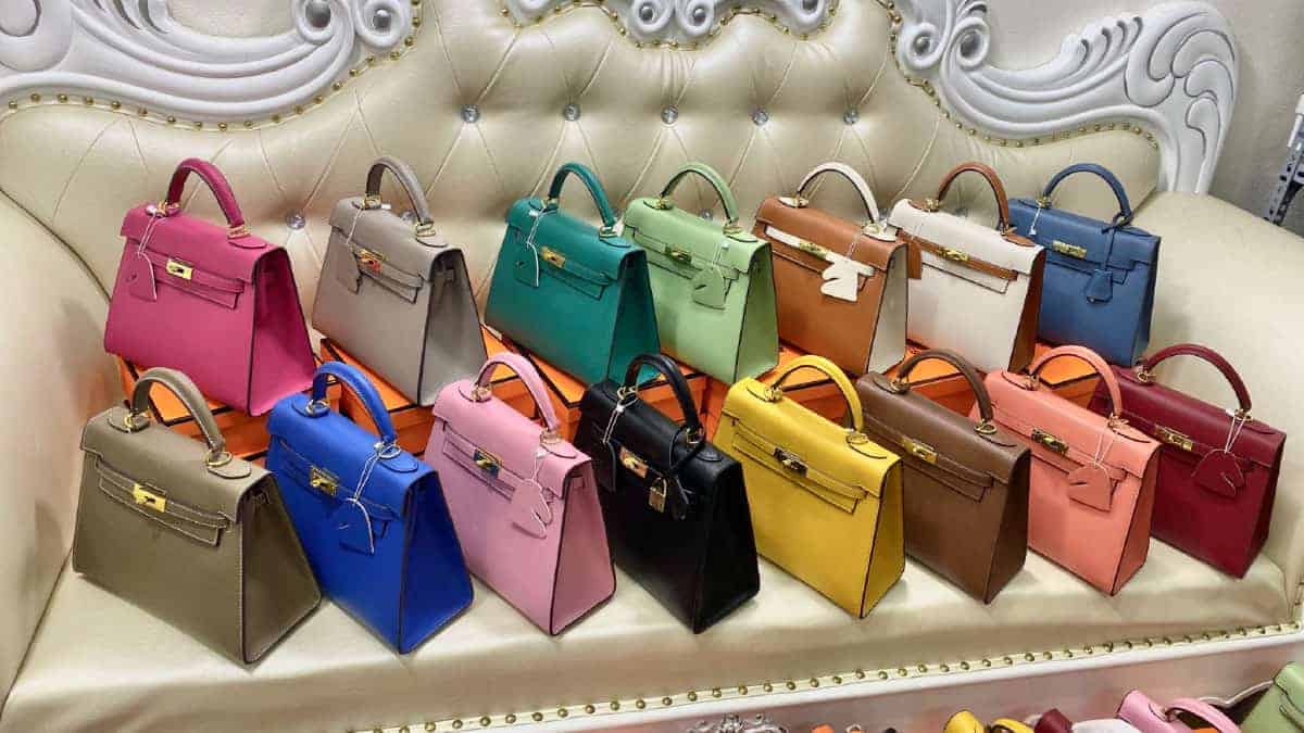 lau-si-tui-xach-o-cho-nao