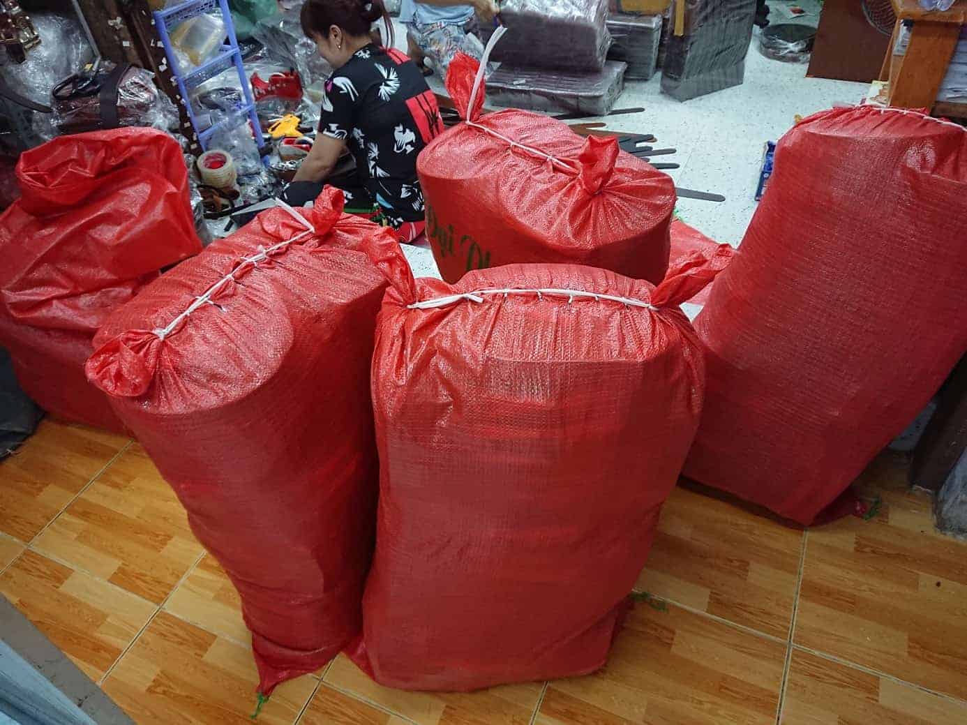 hinh anh gui hang cho khach 7