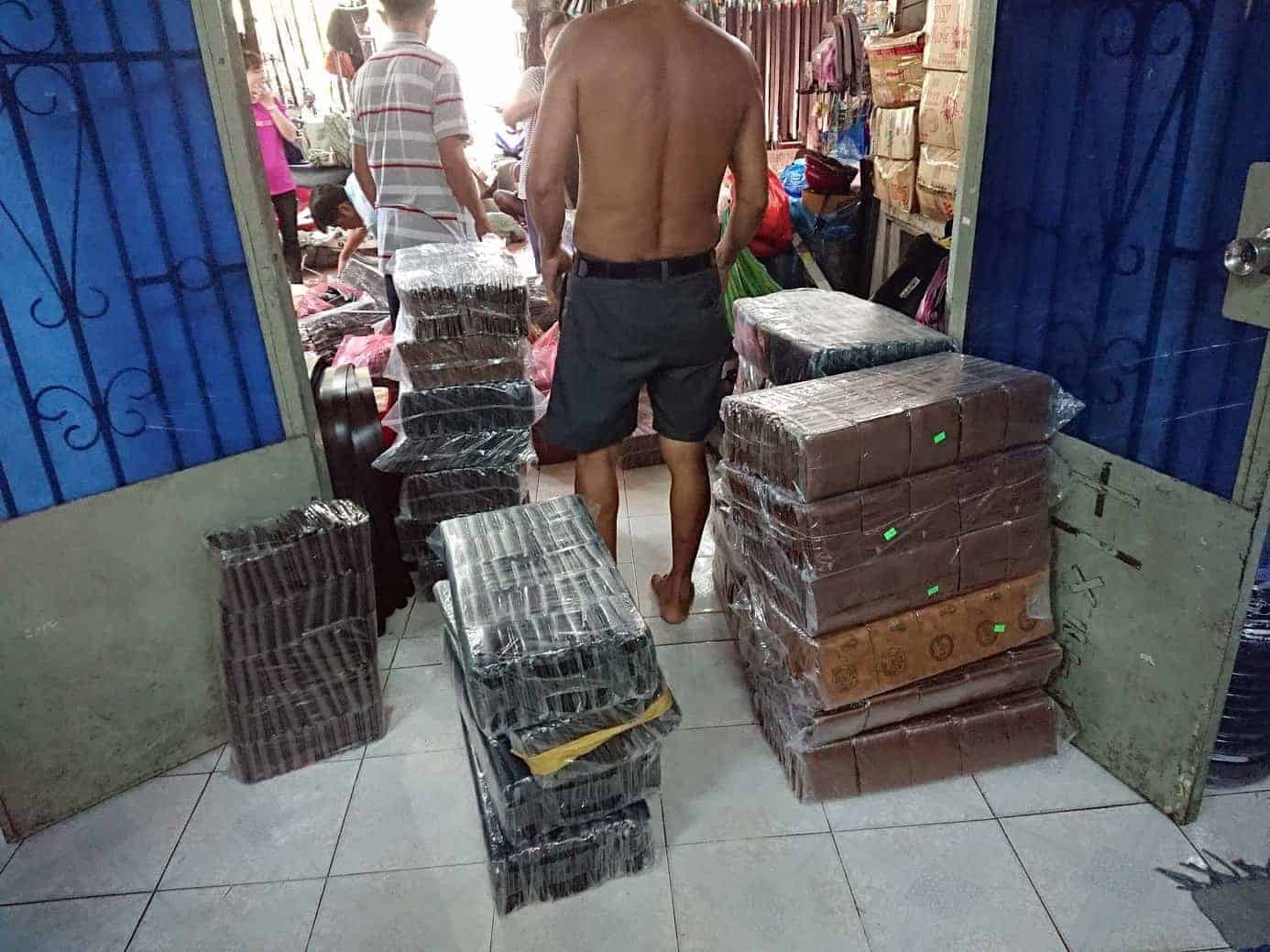 hinh anh gui hang cho khach 8