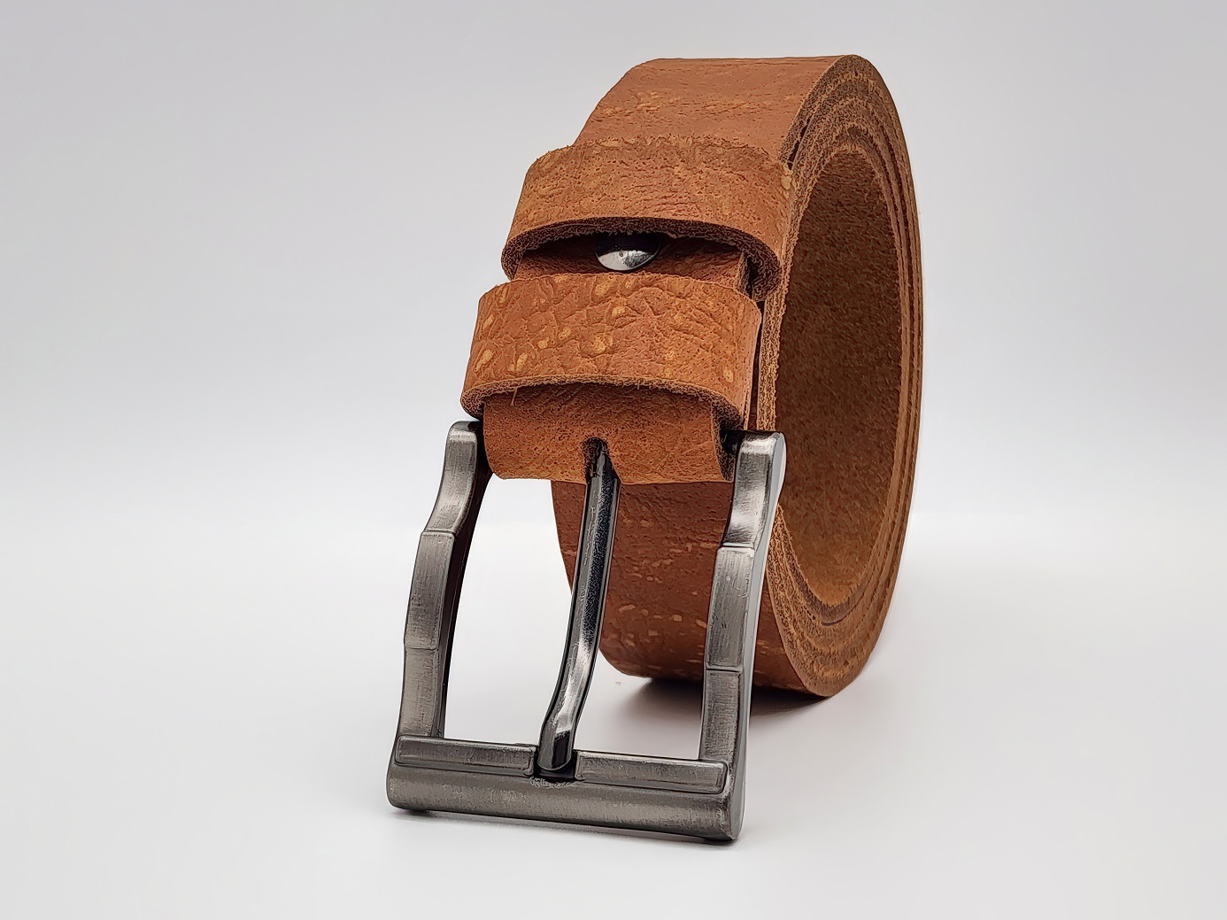 Dây nịt nam da bò thô DHM-443 | Đầu khoá kim loại chì gập khúc nguyên khối | Giao logo ngẫu nhiên | Bảo hành 12 tháng